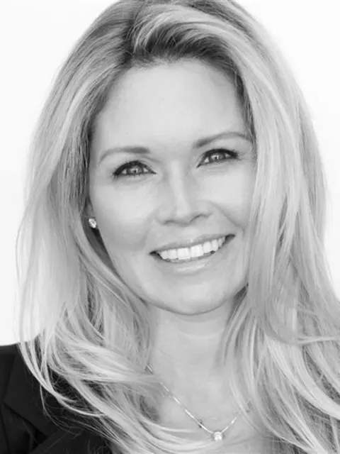 June Emerson, real estate agent in Manhattan Beach