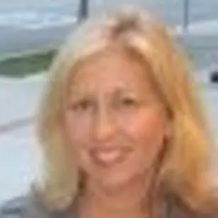 Judith Fradkin, real estate agent in Los Angeles