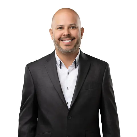 Jiry Garcia, real estate agent in Anaheim