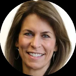 Laura Hennes, real estate agent in Huntington Beach