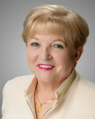 Miriam Horn, real estate agent in Fountain Valley