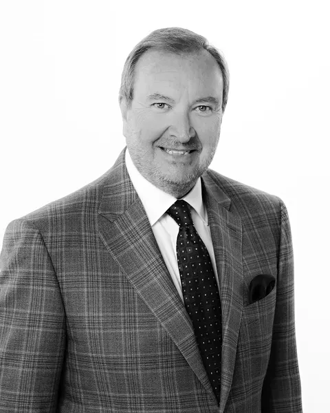 Jorge Kamburis, real estate agent in Huntington Beach