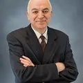 Ryan Kashanchi, real estate agent in Irvine