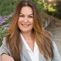 Veronica Benavidez, real estate agent in Santa Maria