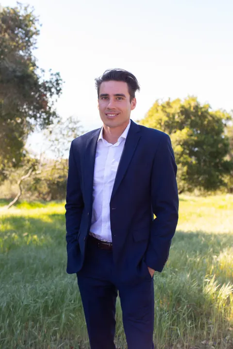 Kris Nafziger, real estate agent in Pismo Beach