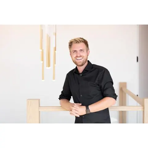 Gabe Davis, real estate agent in San Luis Obispo
