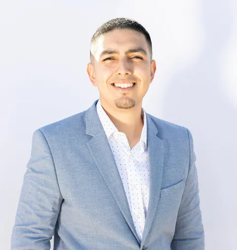 Ricardo Villa, real estate agent in Willows
