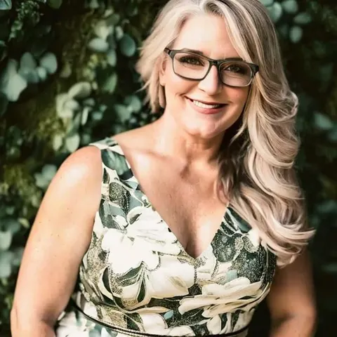 Eileen Oldroyd, real estate agent in Dana Point