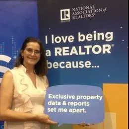 Elizabeth Otok, real estate agent in Laguna Hills