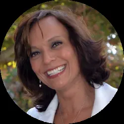 Rosie Penn, real estate agent in Los Angeles