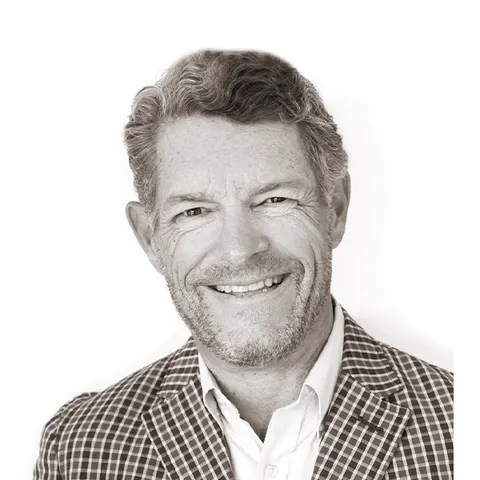 Kevin Pratt, real estate agent in Manhattan Beach