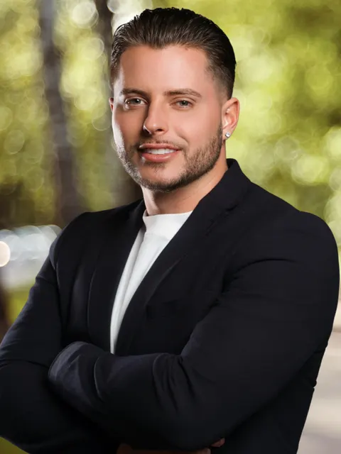 Eric Cussimonio, real estate agent in Lancaster