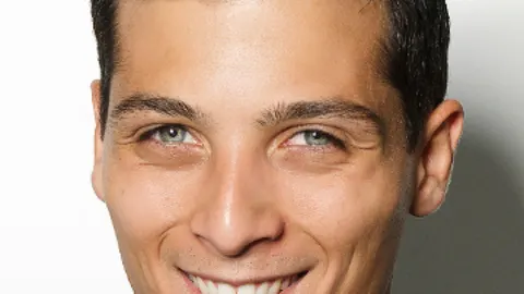 Nikko Estrada, real estate agent in Lancaster