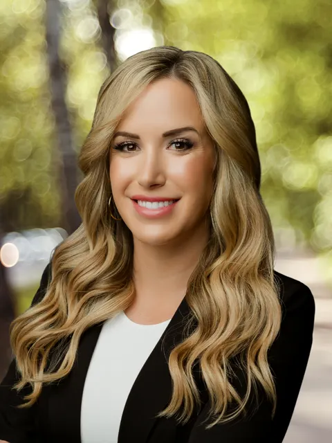Elizabeth Kammen, real estate agent in Thousand Oaks