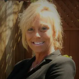 Cynthia Gunn, real estate agent in Simi Valley