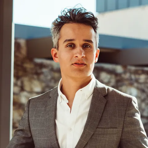 Joshua Ramirez, real estate agent in Valley Glen