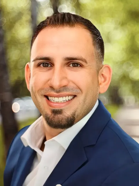 Dennis Carrillo, real estate agent in Granada Hills