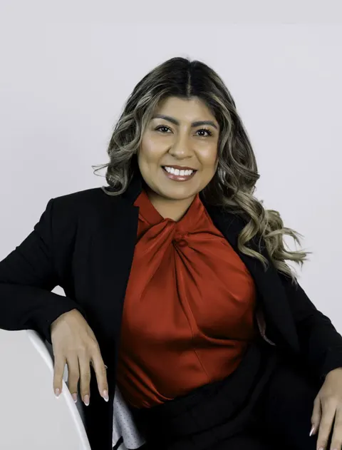 Wendy Espinoza, real estate agent in San Pedro
