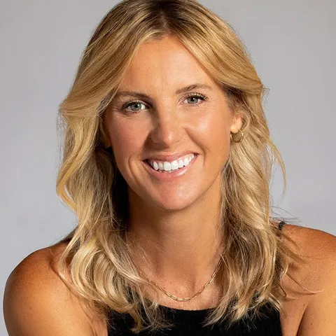 Holly Hatch, real estate agent in Calabasas