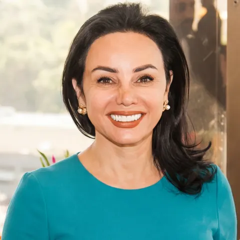 Parastou Asadian, real estate agent in Calabasas