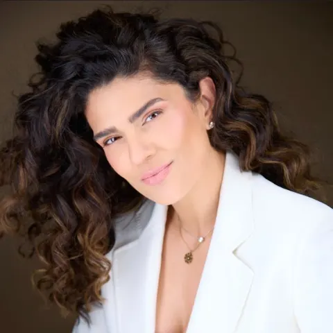 Inbal Ben, real estate agent in Reseda