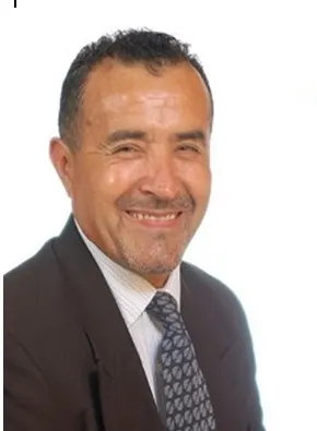 Jose Lira, real estate agent in Rosamond