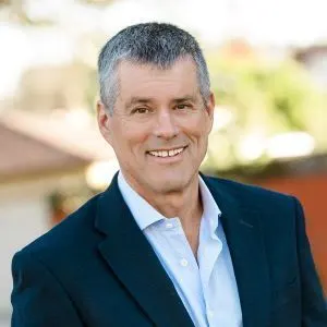 Bill Barnett, real estate agent in Woodland Hills