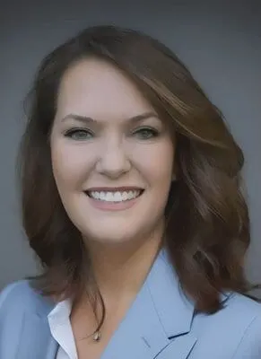 Karen Kikalo, real estate agent in Chatsworth