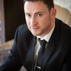 Ilya Tsipis, real estate agent in Sherman Oaks