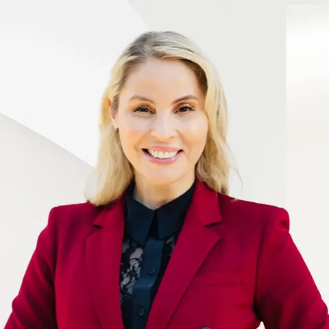 Mayra Berumen, real estate agent in Sylmar