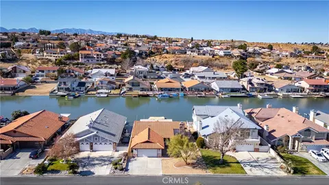 Arminda Mendoza, real estate agent in Palmdale