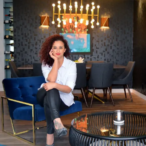 Yasmine Hanes, real estate agent in Burbank