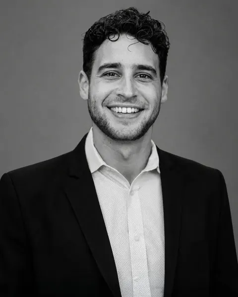 Oran Shevach, real estate agent in Sherman Oaks