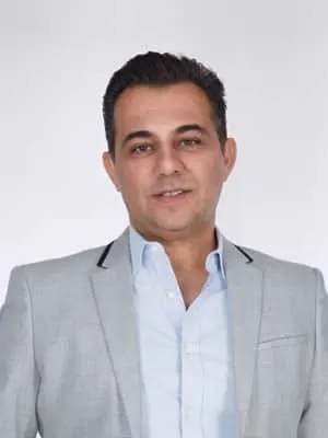 Kevin Rahmanian, real estate agent in Glendale