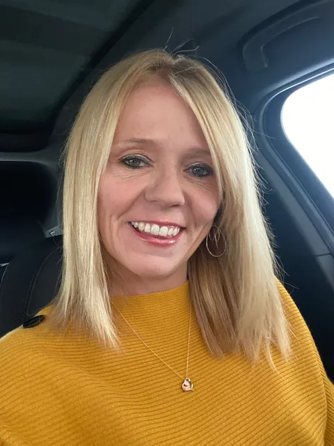 Holly Hurtig, real estate agent in Valencia