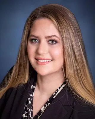 Sabrina Salinas, real estate agent in Moorpark