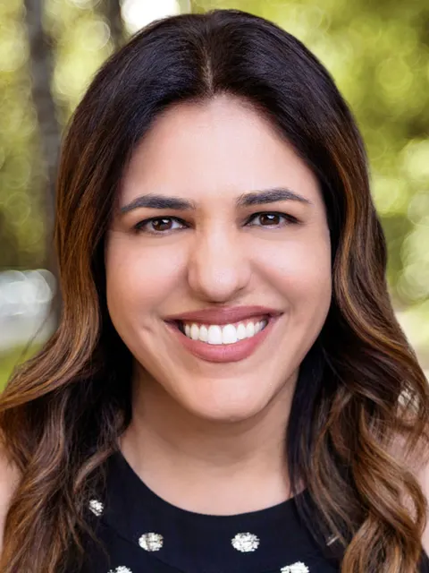 Sonia Narula-Woods, real estate agent in Chatsworth