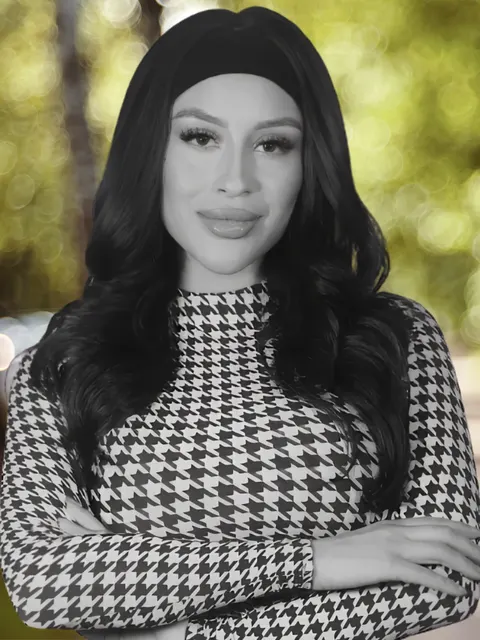 Rocio Samayoa, real estate agent in Sherwood Forest