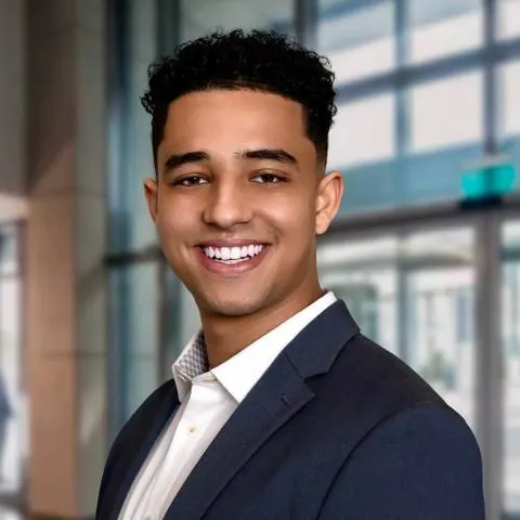 Noah Saha, real estate agent in Simi Valley