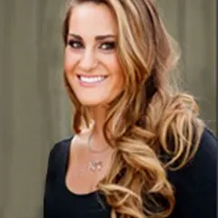 Jaqueline Mickalson, real estate agent in Valencia