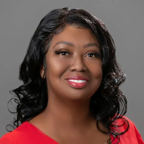 Vonsale Jackson, real estate agent in Fillmore