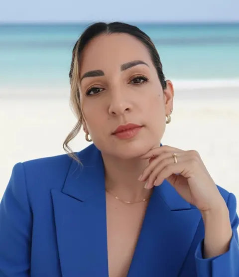 Blanca Rojas, real estate agent in Hawthorne