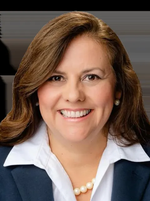 Noemi Romero, real estate agent in Santa Ana