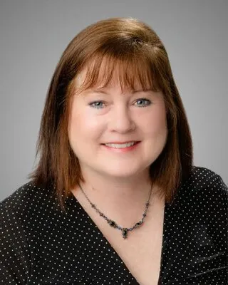 Teri Rosas, real estate agent in Anaheim