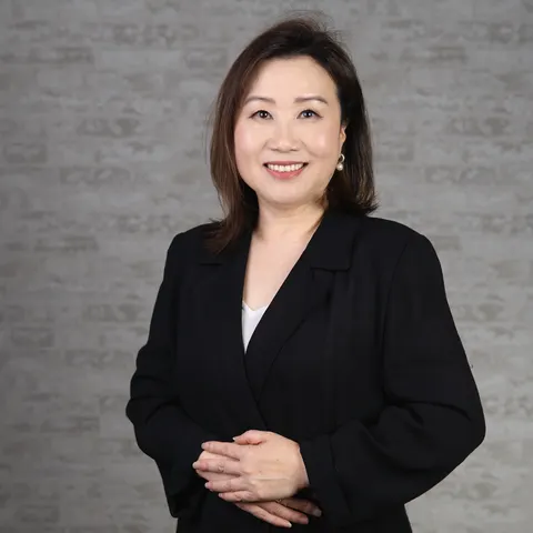 Hannah Song, real estate agent in Irvine
