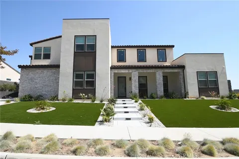 Malkiat Sudwal, real estate agent in Fontana