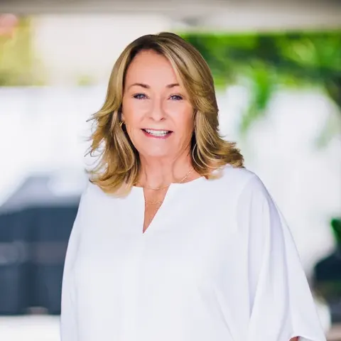 Siobhan Ulnick, real estate agent in San Clemente