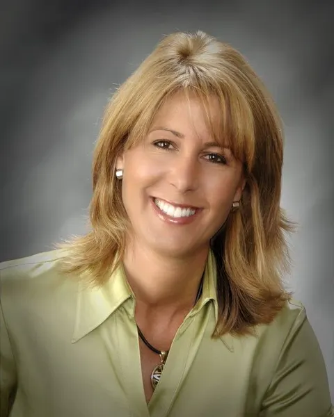 Stephanie Walling, real estate agent in Rancho Santa Margarita