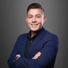 Salvador Correa, real estate agent in Hemet