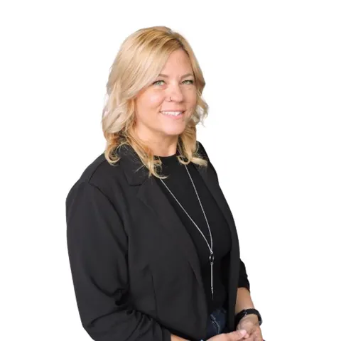 Skyla Dean, real estate agent in Fontana